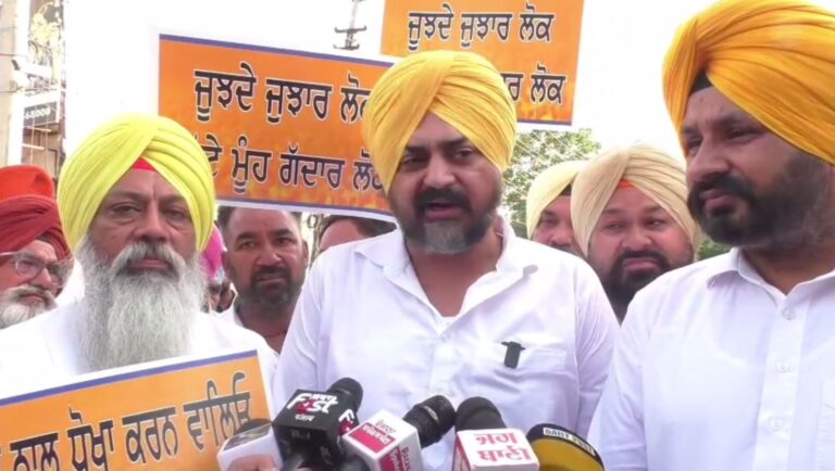 ਭਵਾਨੀਗੜ੍ਹ ਟਰੱਕ ਯੂਨੀਅਨ ਪ੍ਰਧਾਨਗੀ ਮਾਮਲਾ/ ਸਮਰਥਕਾਂ ਨੇ ਦਿੱਤਾ ਆਪਣਾ ਸਪੱਸ਼ਟੀਕਰਨ ਆਪਰੇਟਰਾਂ ਦੀ ਸਹਿਮਤੀ ਨਾਲ ਚੋਣ ਹੋਣ ਦਾ ਦਾਅਵਾ