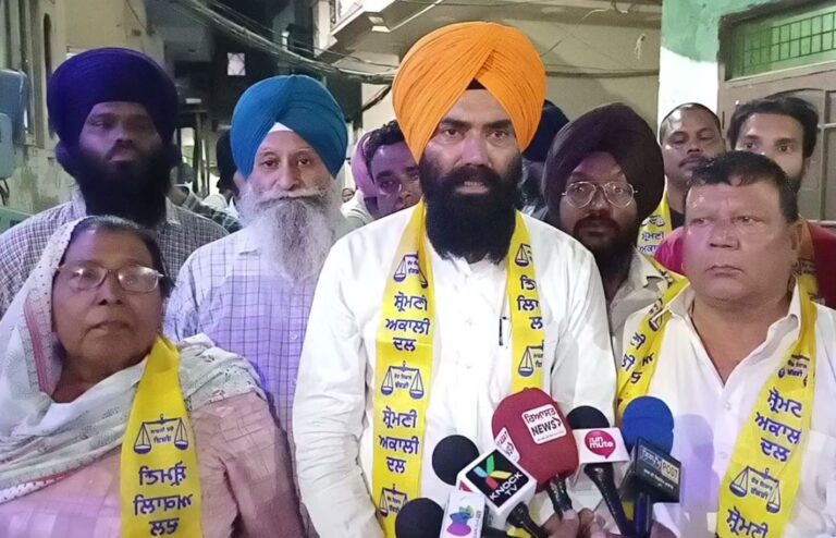 ਫਤਹਿਗੜ੍ਹ ’ਚ ਆਮ ਆਦਮੀ ਪਾਰਟੀ ਨੂੰ ਝਟਕਾ/ 50 ਤੋਂ ਵੱਧ ਪਰਿਵਾਰ ਅਕਾਲੀ ਦਲ ’ਚ ਸ਼ਾਮਲ/ ਹਲਕਾ ਇੰਚਾਰਜ ਬਲਜੀਤ ਭੁੱਟਾ ਨੇ ਕੀਤਾ ਸਵਾਗਤ