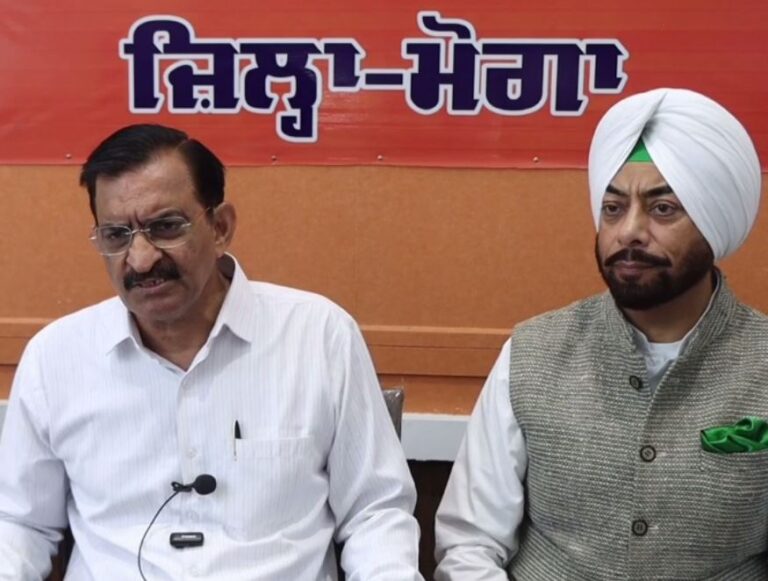 ਮੋਗਾ ’ਚ ਭਾਜਪਾ ਆਗੂ ਅਨਿਲ ਸਰੀਨ ਦੀ ਪ੍ਰੈੱਸ ਕਾਨਫਰੰਸ/ ਡਾ. ਅੰਬੇਡਕਰ ਦੀ ਮੂਰਤੀ ਤੋੜਣ ਦੀ ਸਖਤ ਨਿੰਦਾ