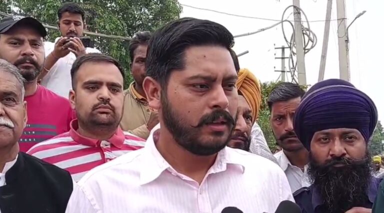 ਬਟਾਲਾ ’ਚ ਚੌਂਕ ਦਾ ਨਾਮ ਬਦਲਣ ਦਾ ਮੁੱਦਾ ਗਰਮਾਇਆ/ ਵਿਧਾਇਕ ਕਲਸੀ ਨੇ ਨਾਮ ਬਦਲੇ ਜਾਣ ਤੋਂ ਕੀਤਾ ਇਨਕਾਰ