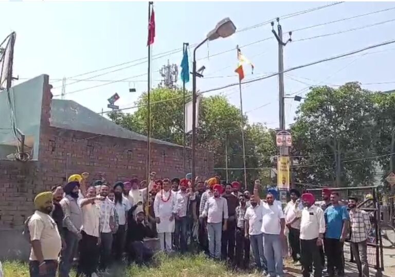 ਬਟਾਲਾ ਡੀਪੂ ਅੱਗੇ ਰੋਡਵੇਜ ਮੁਲਾਜ਼ਮਾਂ ਦੀ ਗੇਟ ਰੈਲੀ/ 10 ਨੂੰ ਟਰਾਂਸਪੋਰਟ ਮੰਤਰੀ ਦਾ ਘਰ ਘੇਰਣ ਦਾ ਐਲਾਨ