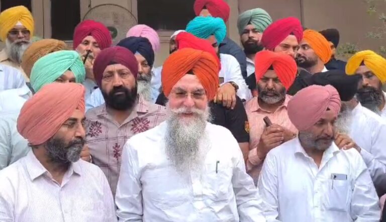 ਸ੍ਰੀ ਅਕਾਲ ਤਖਤ ਸਾਹਿਬ ਅੱਗੇ ਪੇਸ਼ ਹੋਏ ਸਪੀਕਰ ਕੁਲਤਾਰ ਸੰਧਵਾਂ/ ਬੇਅਦਬੀ ਕਾਨੂੰਨ ਨੂੰ ਲੈ ਕੇ ਦਿੱਤਾ ਸਪੱਸ਼ਟੀਕਰਨ
