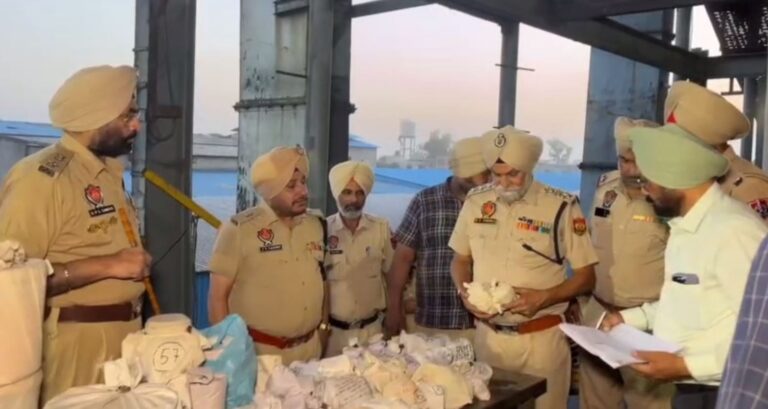 ਅੰਮ੍ਰਿਤਸਰ ਪੁਲਿਸ ਦੀ ਨਸ਼ਿਆਂ ਖਿਲਾਫ ਵੱਡਾ ਐਕਸ਼ਨ/  702 ਮੁਕੱਦਮਿਆਂ ’ਚ ਬਰਾਮਦ ਮਾਲ ਕੀਤਾ ਨਸ਼ਟ