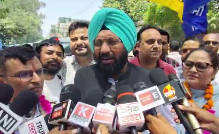 ਕਰਤਾਰਪੁਰ ’ਚ ‘ਆਪ’ ਦੀ ਲਹਿਰ/ ਨਿਗਮ ਚੋਣਾਂ ’ਚ ਸ਼ਾਨਦਾਰ ਪ੍ਰਦਰਸ਼ਨ/ ਵਿਧਾਇਕ ਬਲਕਾਰ ਸਿੰਘ ਨੇ ਜਾਹਰ ਕੀਤੀ ਖੁਸ਼ੀ