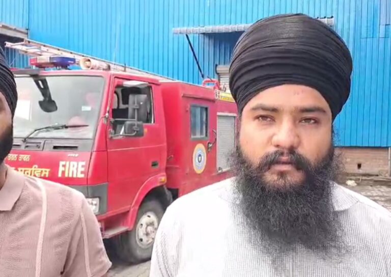 ਤਰਨ ਤਾਰਨ ਦੇ ਪਿੰਡ ਪਿਦੀ ’ਚ ਸ਼ੈਲਰ ਨੂੰ ਅੱਗ/ ਚਾਵਲ, ਪੈਕਿੰਗ ਮਟੀਰੀਅਲ ਤੇ ਸਾਮਾਨ ਸੜ ਕੇ ਸੁਆਹ/ ਫਾਇਰ ਬ੍ਰਿਗੇਡ ਨੇ ਮੁਸ਼ੱਕਤ ਬਾਅਦ ਪਾਇਆ ਕਾਬੂ