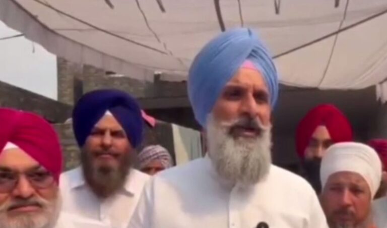 ਬਿਕਰਮ ਮਜੀਠੀਆ ਨੇ ਧਮਾਕਿਆਂ ਨੂੰ ਲੈ ਕੇ ਘੇਰੀ ਸਰਕਾਰ/  ਕਾਨੂੰਨ ਵਿਵਸਥਾ ਪੂਰੀ ਤਰ੍ਹਾਂ ਫੇਲ੍ਹ ਹੋਣ ਦਾ ਦਾਅਵਾ/ ਰਾਸ਼ਟਰਪਤੀ ਤੋਂ ਦਖ਼ਲ ਦੀ ਕੀਤੀ ਮੰਗ