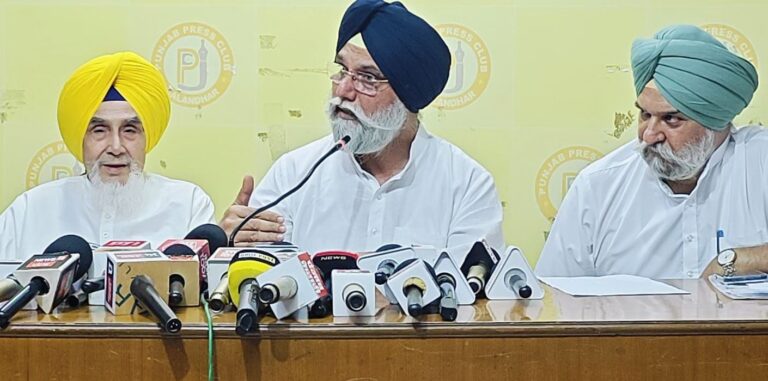ਅਕਾਲੀ ਦਲ ਪੁਨਰ ਸੁਰਜੀਤ ਦੀ ਪ੍ਰੈੱਸ ਕਾਨਫਰੰਸ/ ਛੋਟੇਪੁਰ ਤੇ ਗੁਰਪ੍ਰਤਾਪ ਵਡਾਲਾ ਨੇ ਕੀਤਾ ਸੰਬੋਧਨ/ ਇਆਲੀ ਦੇ ਪਾਰਟੀ ਛੱਡਣ ਬਾਰੇ ਦਿੱਤੀ ਪ੍ਰਤੀਕਿਰਿਆ