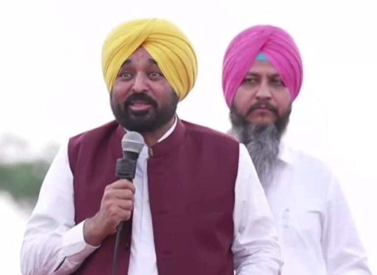 ਮੁੱਖ ਮੰਤਰੀ ਮਾਨ ਦਾ ਐਸਜੀਪੀਸੀ ਪ੍ਰਧਾਨ ਧਾਮੀ ’ਤੇ ਸ਼ਬਦੀ ਹਮਲਾ/ ਖੁਦ ਨੂੰ ਸੁਖਬੀਰ ਬਾਦਲ ਦਾ ਸਿਪਾਹੀ ਕਹਿਣ ’ਤੇ ਚੁੱਕੇ ਸਵਾਲ/ ਸਪੀਕਰ ਸੰਧਵਾਂ ਨੂੰ ਤਲਬ ਕਰਨ ਨੂੰ ਲੈ ਕੇ ਦਿੱਤਾ ਮੋੜਵਾਂ ਜਵਾਬ