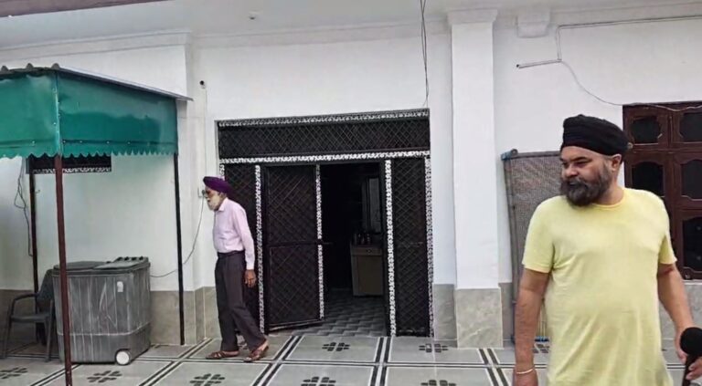 ਗੁਰਦਾਸਪੁਰ ’ਚ ਚੋਰਾਂ ਦਾ NRI ਪਰਿਵਾਰ ਦੇ ਘਰ ’ਤੇ ਧਾਵਾਂ/ 50 ਹਜ਼ਾਰ ਨਕਦੀ, 4 ਹਜ਼ਾਰ ਡਾਲਰ ਤੇ 9 ਤੋਲੇ ਸੋਨਾ ਚੋਰੀ