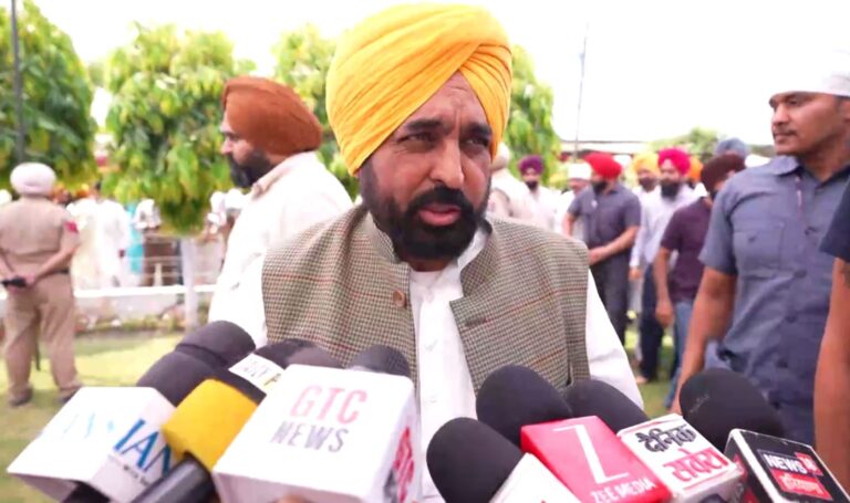 ਸੰਗਰੂਰ ਵਿਖੇ ਬੇਅਦਬੀ ਕਾਨੂੰਨ ਨੂੰ ਲੈ ਕੇ ਸਮਾਗਮ/ ਸ਼ੁਕਰਾਨੇ ਵਜੋਂ ਸ੍ਰੀ ਅਖੰਡ ਪਾਠ ਸਾਹਿਬ ਦੇ ਭੋਗ/  ਮੁੱਖ ਮੰਤਰੀ ਮਾਨ ਨੇ ਕੀਤੀ ਸ਼ਿਰਕਤ