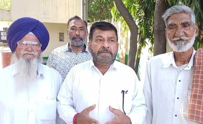 ਸਰਹਿੰਦ ਐਫਸੀਆਈ ਡੀਪੂ ਵਿਖੇ ਮਈ ਦਿਵਸ ਸਮਾਗਮ/ ਵੱਡੀ ਗਿਣਤੀ ਮਜ਼ਦੂਰ ਜਥੇਬੰਦੀਆਂ ਨੇ ਕੀਤੀ ਸ਼ਿਰਕਤ/ ਸ਼ਿਕਾਂਗੋ ਸ਼ਹੀਦਾਂ ਨੂੰ ਕੀਤਾ ਯਾਦ, ਦਿੱਤੀ ਸ਼ਰਧਾਂਜਲੀ