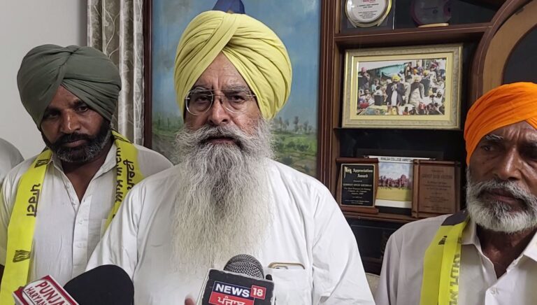 ਲੰਬੀ ਹਲਕੇ ਅੰਦਰ ਅਕਾਲੀ ਦਲ ਨੂੰ ਵੱਡਾ ਝਟਕਾ/ ਪੰਚਾਇਤ ਨੇ ਅਕਾਲੀ ਦਲ ਛੱਡ ਕੇ ‘ਆਪ’ ਦਾ ਫੜਿਆ ਪੱਲਾ/ ਖੇਤੀਬਾੜੀ ਮੰਤਰੀ ਗੁਰਮੀਤ ਸਿੰਘ ਖੁੱਡੀਆਂ ਨੇ ਕਰਵਾਇਆ ਸ਼ਾਮਲ