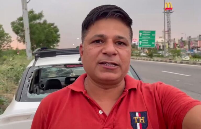 ਜਲੰਧਰ-ਫਗਵਾੜਾ ਹਾਈਵੇ ’ਤੇ ਕਾਰਾਂ ਵਿਚਾਲੇ ਟੱਕਰ/  ਟੈਕਸੀ ਡਰਾਈਵਰ ਨੇ ਦੂਜੇ ਚਾਲਕ ’ਤੇ ਗੰਭੀਰ ਇਲਜ਼ਾਮ/ ਕਾਰ ਦੀ ਭੋਨਤੋੜ ਕਰ ਕੇ ਨਕਦੀ ਖੋਹ ਕੇ ਫਰਾਰ