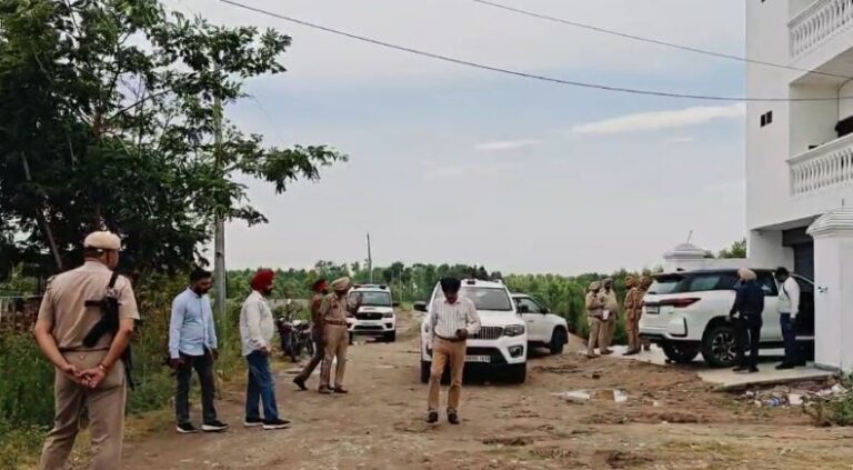 ਫਗਵਾੜਾ ’ਚ RTI ਕਾਰਕੁਨ ਸਿਮਰਨਜੀਤ ਸਿੰਘ ਦਾ ਕਤਲ/ ਗੋਲੀਆਂ ਮਾਰ ਕੇ ਹਮਲਾਵਰ ਫਰਾਰ/ ਪੁਲਿਸ ਨੇ ਜਾਂਚ ਕੀਤੀ ਸ਼ੁਰੂ