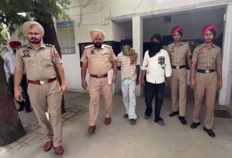 ਮੋਗਾ ਦੇ ਥਾਣਾ ਕੋਟ ਈਸ਼ੇ ਖਾਂ ਪੁਲਿਸ ਦੀ ਵੱਡੀ ਕਾਮਯਾਬੀ/ 1 ਕਿਲੋ ਹੈਰੋਇਨ ਤੇ ਮੋਟਰਸਾਈਕਲ ਸਮੇਤ ਦੋ ਕਾਬੂ/ ਪੁਲਿਸ ਨੇ ਮਾਮਲਾ ਦਰਜ ਕਰ ਕੇ ਜਾਂਚ ਆਰੰਭੀ