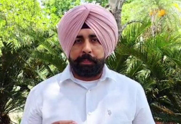 ਅਕਾਲੀ ਦਲ ਨੇ ਮਜੀਠੀਆ ਮਾਮਲੇ ਨੂੰ ਲੈ ਕੇ ਘੇਰੀ ਸਰਕਾਰ/ ਅਗਾਊ ਜ਼ਮਾਨਤ ਦੇ ਹਵਾਲੇ ਨਾਲ ਚੁੱਕੇ ਸਵਾਲ/ ਬੁਲਾਰਾ ਅਰਸ਼ਦੀਪ ਕਲੇਰ ਨੇ ਸਾਧੇ ਨਿਸ਼ਾਨੇ