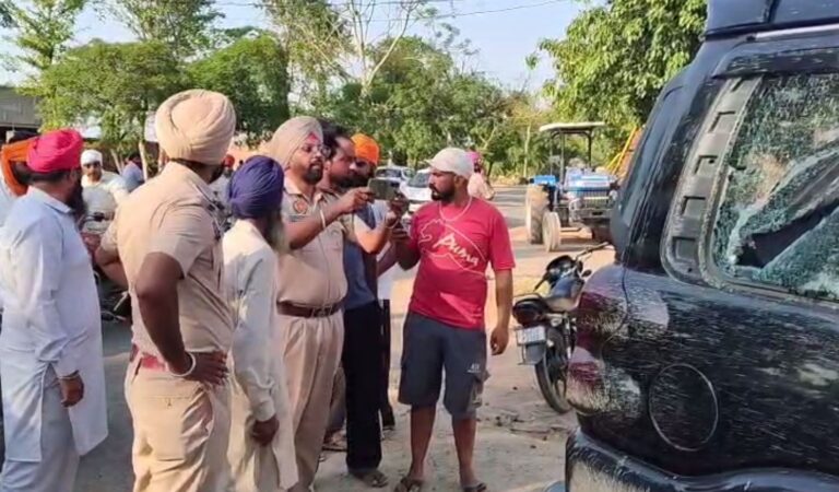 ਪੱਟੀ ਦੇ ਪਿੰਡ ਚੂਲਵੇਵੜ ’ਚ ਸਕਾਰਪਿਓ ਦੇ ਫਾਇਰਿੰਗ/ ਅਣਪਛਾਤੇ ਨੌਜਵਾਨ ਗੋਲੀਆਂ ਚਲਾ ਕੇ ਫਰਾਰ/ ਪੁਲਿਸ ਨੇ ਜਾਂਚ ਕੀਤੀ ਸ਼ੁਰੂ