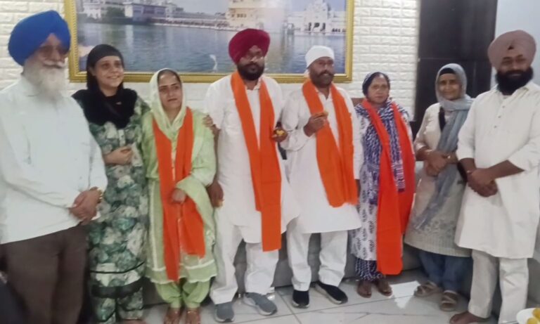 ਗੁਰਦਾਸਪੁਰ ਨਿਗਮ ਚੋਣਾਂ ’ਚ 4 ਕਿਸਾਨ ਆਗੂ ਜੇਤੂ/ ਕਿਸਾਨ ਯੂਨੀਅਨ ਵੱਲੋਂ ਜੇਤੂਆਂ ਦਾ ਸਨਮਾਨ/ ਸਰਕਾਰ ਤੇ ਕਿਸਾਨਾਂ ਵਿਚਾਲੇ ਕੜੀ ਵਜੋਂ ਕੰਮ ਕਰਨ ਦਾ ਦਾਅਵਾ