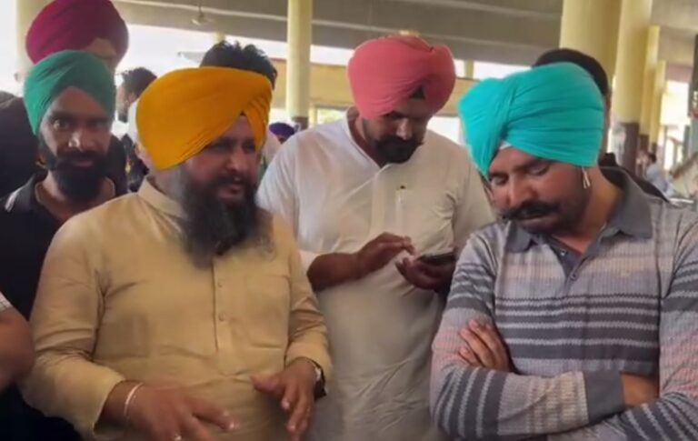 ਜ਼ੀਰਾ ’ਚ ਨਸ਼ੇ ਨਾਲ ਝੂਮਦੀ ਲੜਕੀ ਦੀ ਵੀਡੀਓ ਵਾਇਰਲ/ ਬੱਸ ਸਟੈਂਡ ਇਲਾਕੇ ਦੀ ਘਟਨਾ/ ਕੁਲਬੀਰ ਜ਼ੀਰਾ ਨੇ ਨਸ਼ੇ ਖਿਲਾਫ ਕਾਰਵਾਈ ’ਤੇ ਚੁੱਕੇ ਸਵਾਰ