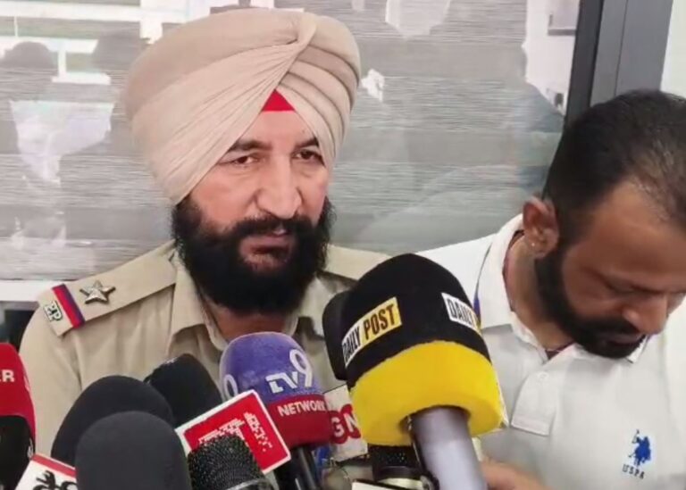ਜਲੰਧਰ ’ਚ ਹੋਮਿਓਪੈਥਿਕ ਕਲੀਨਿਕ ’ਤੇ ਫਾਇਰਿੰਗ/ ਸ਼ਟਰ ’ਤੇ ਗੋਲੀ ਚਲਾ ਕੇ ਅਣਪਛਾਤਾ ਫਰਾਰ/ ਵੇਰਕਾ ਮਿਲਕ ਪਲਾਂਟ ਨੇੜੇ ਦੀ ਘਟਨਾ
