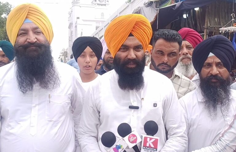 ਫਤਹਿਗੜ੍ਹ ਸਾਹਿਬ ਵਿਖੇ ਅਕਾਲੀ ਦਲ ਦਾ ਰੋਸ ਮਾਰਚ/ ਪੰਜਾਬ ਸਰਕਾਰ ਤੇ ਮੁੱਖ ਮੰਤਰੀ ਖਿਲਾਫ਼ ਨਾਅਰੇਬਾਜ਼ੀ/ ਵਾਇਰਲ ਵੀਡੀਓ ਮਾਮਲੇ ਨੂੰ ਲੈ ਕੇ ਕੀਤਾ ਪ੍ਰਦਰਸ਼ਨ