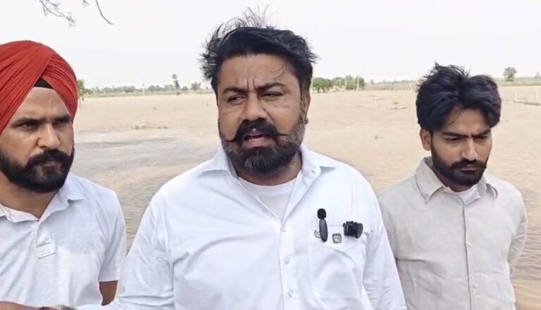 ਫਰੀਦਕੋਟ ਦੇ ਰਾਮੇਆਣਾ ਨੇੜੇ ਟੁੱਟੇ ਸੂਏ ਦਾ ਕਹਿਰ/ ਹਜ਼ਾਰਾਂ ਏਕੜ ਫ਼ਸਲ ਬਰਬਾਦ ਹੋਣ ਦਾ ਖਦਸ਼ਾ/ ਵਿਧਾਇਕ ਅਮੋਲਕ ਸਿੰਘ ਵੱਲੋਂ ਗਿਰਦਾਵਰੀ ਦੇ ਹੁਕਮ