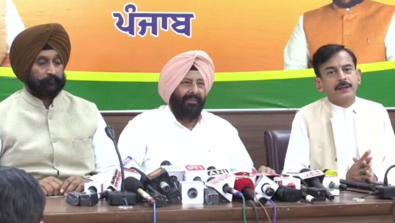 ਕੇਵਲ ਢਿੱਲੋਂ ਨੇ ਮੁੱਖ ਮੰਤਰੀ ਮਾਨ ਦਾ ਮੰਗਿਆ ਅਸਤੀਫਾ/ ਅਕਾਲ ਤਖਤ ਦੇ ਹੁਕਮਾਂ ਦਾ ਸਤਿਕਾਰ ਕਰਨ ਦੀ ਨਸੀਹਤ/ ਕਿਹਾ, ਅਕਾਲ ਤਖ਼ਤ ਸਰਬਉੱਚ, ਹੁਕਮਾਂ ਦੀ ਤਾਮੀਲ ਜ਼ਰੂਰੀ