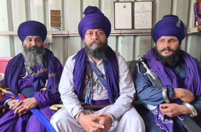 ਹਿਮਾਚਲ ਐਂਟਰੀ ਟੈਕਸ ਨੇ ਫਿਰ ਫੜਿਆ ਤੂਲ/ ਨਿਹੰਗ ਸਿੰਘਾਂ ਦਾ ਠੋਸ ਹੱਲ ਲਈ ਅਲਟੀਮੇਟਮ/ 21 ਤੋਂ ਮੁੜ ਖਾਲਸਾ ਟੈਕਸ ਲਾਉਣ ਦੀ ਚਿਤਾਵਨੀ