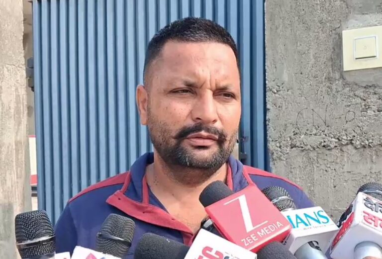 ਬਟਾਲਾ ਨੇੜਲੇ ਪਿੰਡ ਬੱਲ ’ਚ ਘਰ ’ਤੇ ਫਾਇਰਿੰਗ/ ਪਿੰਡ ਦੇ ਬਾਹਰਬਾਰ ਡੇਰੇ ਨੂੰ ਬਣਾਇਆ ਨਿਸ਼ਾਨਾ/ 7 ਰਾਊਂਡ ਹੋਈ ਫਾਇਰਿੰਗ, ਪੁਲਿਸ ਕਰ ਰਹੀ ਜਾਂਚ