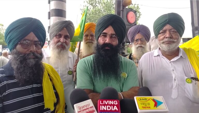 ਹੁਸ਼ਿਆਰਪੁਰ ਦੇ ਟਾਂਡਾ ’ਚ ਕਿਸਾਨਾਂ ਦਾ ਪ੍ਰਦਰਸ਼ਨ/ ਟੋਲ ਪਲਾਜ਼ਾ ਪਰਚੀ ਮੁਕਤ ਕਰ ਕੇ ਕੀਤੀ ਨਾਅਰੇਬਾਜ਼ੀ/ ਦਿੱਲੀ ’ਚ ਵਿਦਿਆਰਥੀਆਂ ਕੇ ਧੱਕੇਸ਼ਾਹੀ ਦੀ ਨਿੰਦਾ