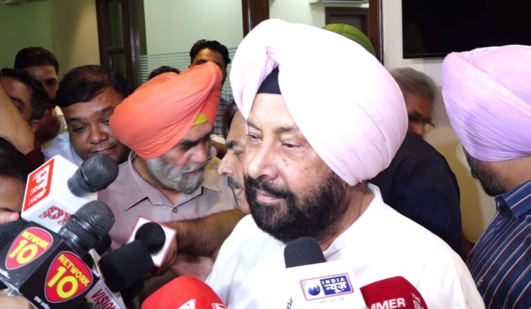 ਫਿਲਮ ਸਤਲੁਜ ਬਾਰੇ ਬੀਜੇਪੀ ਪ੍ਰਧਾਨ ਢਿੱਲੋਂ ਦਾ ਬਿਆਨ/ ਕੇਂਦਰੀ ਮੰਤਰੀ ਨਾਲ ਸੰਪਰਕ ਦਾ ਕੀਤਾ ਦਾਅਵਾ/ ਕਿਹਾ, ਛੇਤੀ ਹੀ ਕੱਢਿਆ ਜਾਵੇਗਾ ਮਸਲੇ ਦਾ ਹੱਲ