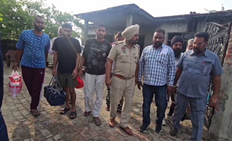 ਖੰਨਾ ਪੁਲਿਸ ਵੱਲੋਂ ਗੈਰ ਕਾਨੂੰਨੀ ਨਸ਼ਾ ਛੁਡਾਊ ਕੇਂਦਰ ’ਤੇ ਛਾਪਾ/ ਜਸਪਾਲੋਂ ਸਥਿਤ ਕੇਂਦਰ ’ਚੋਂ ਰਿਹਾਅ ਕਰਵਾਏ 16 ਪੀੜਤ/ ਵੱਖ ਵੱਖ ਧਰਾਵਾਂ ਤਹਿਤ 4 ਜਣਿਆਂ ਖਿਲਾਫ ਕੇਸ ਦਰਜ