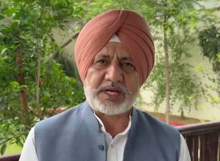 ਆਮ ਆਦਮੀ ਪਾਰਟੀ ਦਾ ਪ੍ਰਧਾਨ ਮੰਤਰੀ ਮੋਦੀ ਵੱਲ ਨਿਸ਼ਾਨਾ/ ਬੁਲਾਰਾ ਬਲਤੇਜ ਪੰਨੂ ਨੇ ਬਿਆਨ ਜਾਰੀ ਕਰ ਕੇ ਚੁੱਕੇ ਸਵਾਲ/ ਝੂਠੇ ਲਾਰਿਆਂ ਸਹਾਰੇ ਡੰਗ ਟਪਾਉਣ ਦੇ ਲਾਏ ਇਲਜ਼ਾਮ