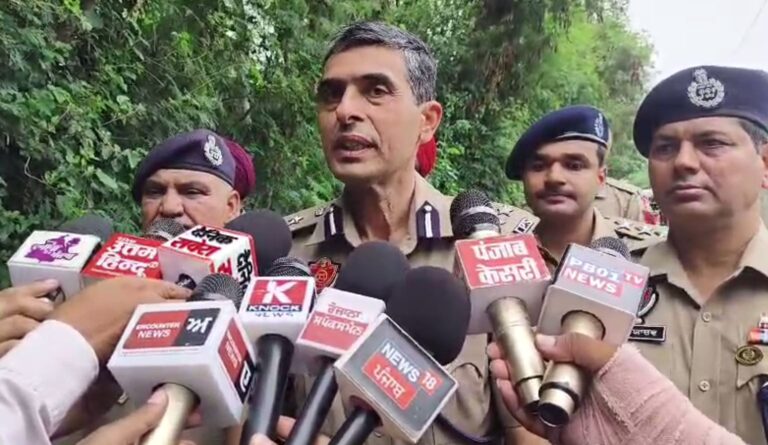 ਜਲੰਧਰ ਪੁਲਿਸ ਦਾ ਬਦਮਾਸ਼ ਦਾ ਐਨਕਾਊਂਟਰ/ ਇਕ ਮੁਲਜ਼ਮ ਜ਼ਖਮੀ ਹਾਲਤ ’ਚ ਗ੍ਰਿਫਤਾਰ/ ਦੋਹਰਾ ਕਤਲ ਕਾਂਡ ’ਚ ਸ਼ਾਮਲ ਸੀ ਮੁਲਜ਼ਮ