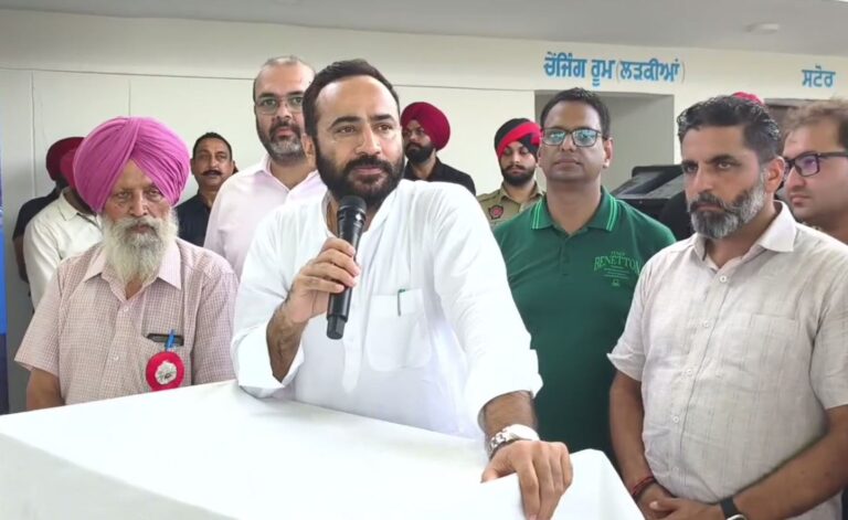 ਸੰਗਰੂਰ ਵਿਖੇ ਸਵਿਮਿੰਗ ਚੈਂਪੀਅਨਸ਼ਿਪ ਦਾ ਸ਼ਾਨਦਾਰ ਆਯੋਜਨ/ ਵਾਰ ਹੀਰੋਜ਼ ਸਟੇਡੀਅਮ ਵਿਖੇ ਹੋਈ ਤਿੰਨ ਰੋਜ਼ਾ ਚੈਂਪੀਅਨਸ਼ਿਪ/ ਸਾਂਸਦ ਮੀਤ ਹੇਅਰ ਨੇ ਪ੍ਰਬੰਧਕਾਂ ਨੂੰ ਦਿੱਤੀ ਵਧਾਈ