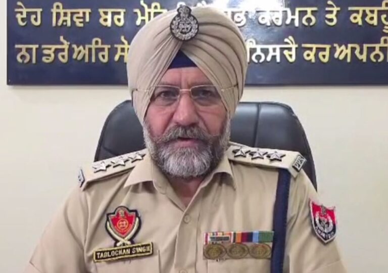 ਫਰੀਦਕੋਟ ਦੀਆਂ ਬੈਰਕਾਂ ਚੋਂ 4 ਮੋਬਾਈਲ ਫੋਨ ਬਰਾਮਦ/ ਜੇਲ੍ਹ ਅੰਦਰ ਚੱਲੇ ਤਲਾਸ਼ੀ ਮੁਹਿੰਮ ਦੌਰਾਨ ਹੋਈ ਬਰਾਮਦਗੀ/ ਪੁਲਿਸ ਨੇ ਮਾਮਲਾ ਦਰਜ ਕਰ ਕੇ ਜਾਂਚ ਕੀਤੀ ਸ਼ੁਰੂ