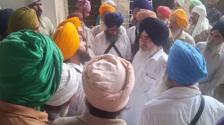 ਸ੍ਰੀ ਮੁਕਤਸਰ ਸਾਹਿਬ ਵਿਖੇ ਪੰਜ ਪਾਵਨ ਸਰੂਪ ਅਗਨ ਭੇਂਟ/ ਸੁਖ ਆਸਨ ਸਥਾਨ ਅੰਦਰ ਲੱਗੀ ਅੱਗ/ ਬਿਜਲੀ ਦਾ ਸ਼ਾਰਟ ਸਰਕਟ ਹੋਣ ਦਾ ਸ਼ੱਕ