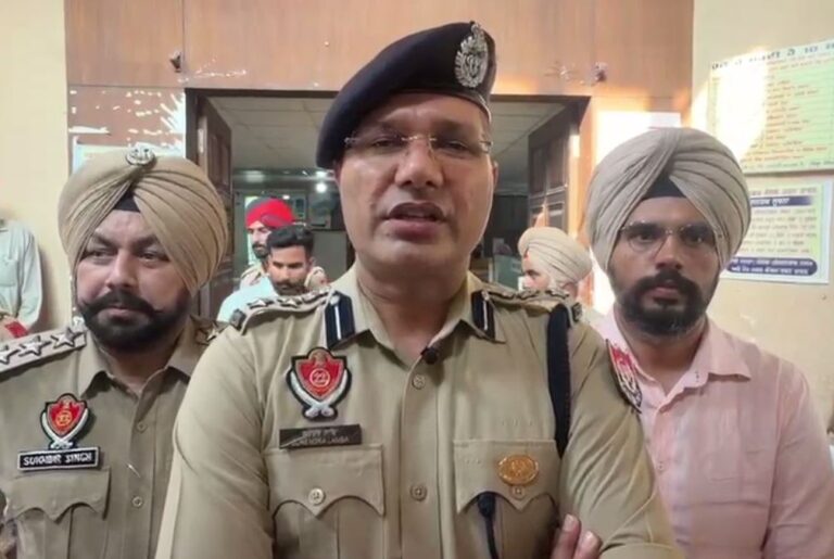 ਤਰਨ ਤਾਰਨ ਪੁਲਿਸ ਵੱਲੋਂ ਨਸ਼ਾ ਤਸਕਰੀ ਦਾ ਪਰਦਾਫਾਸ਼/ 2 ਪਿਸਤੌਲ ਤੇ 3 ਕਿੱਲੋ ਹੈਰੋਇਨ ਸਮੇਤ ਦੋ ਗ੍ਰਿਫਤਾਰ/ ਸਰਹੱਦ ਪਾਰੋਂ ਹਥਿਆਰ ਲਿਆ ਕੇ ਕਰਦੇ ਸੀ ਸਪਲਾਈ