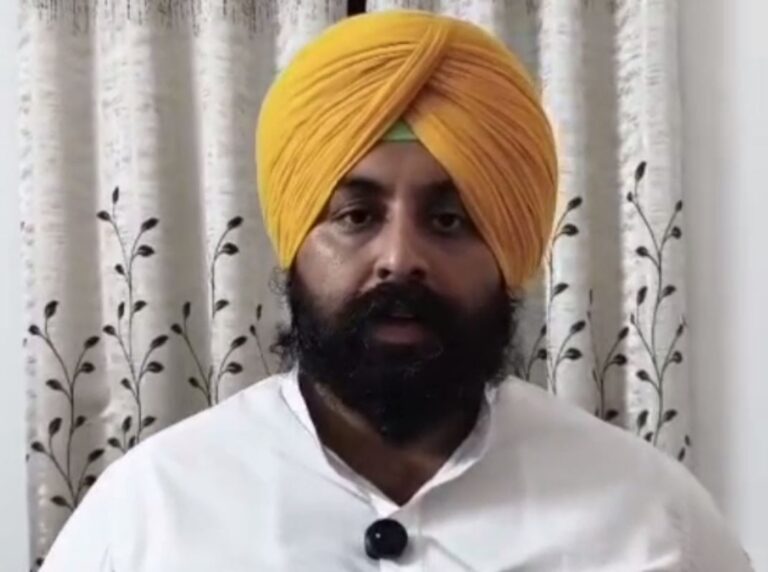 ਸੋਨਮ ਵਾਂਗਚੁੱਕ ਦੇ ਹੱਕ ’ਚ ਨਿਤਰੇ ਮੰਤਰੀ ਹਰਜੋਤ ਬੈਂਸ/ ਸਿਸਟਮ ਖਿਲਾਫ਼ ਆਵਾਜ਼ ਉਠਾਉਣ ਲਈ ਕੀਤੀ ਤਾਰੀਫ/ ਕੇਂਦਰ ਸਰਕਾਰ ਵੱਲੋਂ ਕੀਤੇ ਧੱਕੇ ਦੀ ਕੀਤੀ ਨਿਖੇਧੀ