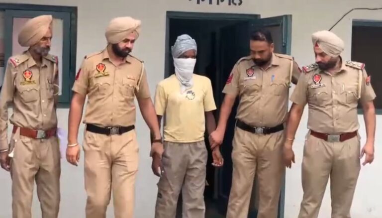 ਫਤਿਹਗੜ ਚੂੜੀਆਂ ਪੁਲਿਸ ਨੇ ਸੁਲਝਾਇਆ ਚੋਰੀ ਮਾਮਲਾ/ ਚੋਰ ਤੋਂ 30 ਲੱਖ ਕੀਮਤ ਦਾ ਚੋਰੀਸ਼ੁਦਾ ਸੋਨਾ ਬਰਾਮਦ/ ਘਰ ’ਚ ਚੋਰੀ ਕੀਤਾ ਗਿਆ ਸੀ ਸੋਨਾ