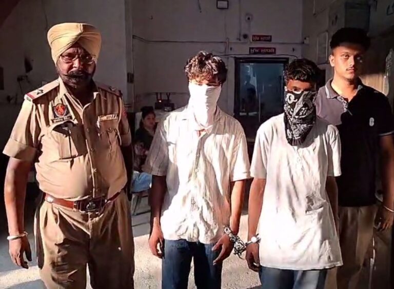 ਲੁਧਿਆਣਾ ਪੁਲਿਸ ਸੁਲਝਾਇਆ ਚੋਰੀ ਦਾ ਬੰਦ ਮਾਮਲਾ/ ਘਰ ਦਾ ਨੌਕਰ ਹੀ ਨਿਕਲਿਆ ਚੋਰੀ ਦਾ ਸਾਜ਼ਿਸ਼ਘਾੜਾ/ ਪੁਲਿਸ ਨੇ ਮੁਲਜ਼ਮ ਤੋਂ ਬਰਾਮਦ ਕੀਤਾ ਸਾਮਾਨ