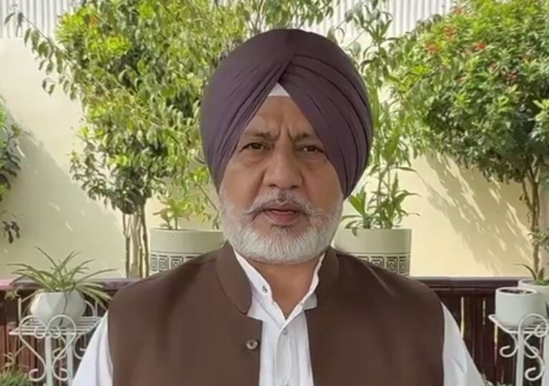 ਅਕਾਲੀ-ਭਾਜਪਾ ਗਠਜੋੜ ਬਾਰੇ ਬਲਤੇਜ ਪੰਨੂ ਦਾ ਬਿਆਨ/ ਆਗੂਆਂ ਦੇ ਬਿਆਨਾਂ ਦੇ ਹਵਾਲੇ ਨਾਲ ਚੁੱਕੇ ਸਵਾਲ/ ਕਿਹਾ, ਗੁਨਾਹਾਂ ਤੋਂ ਡਰ ਕੇ ਭੱਜਣ ਦੀ ਫਿਰਾਕ ’ਚ ਬਾਦਲ