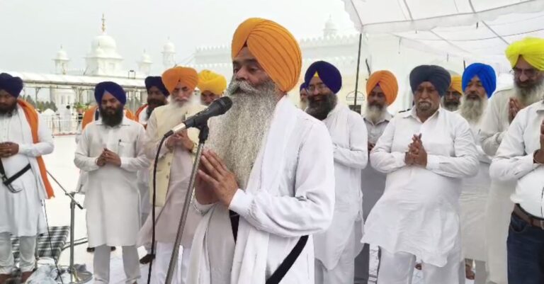 ਸ੍ਰੀ ਕੇਸਗੜ੍ਹ ਸਾਹਿਬ ਵਿਖੇ ਬੰਦੀ ਸਿੰਘਾਂ ਰਿਹਾਈ ਲਈ ਸਮਾਗਮ/ ਸ੍ਰੀ ਅਖੰਡ ਪਾਠ ਸਾਹਿਬ ਦੇ ਪਾਏ ਭੋਗ/ ਬੰਦੀ ਸਿੰਘਾਂ ਦੀ ਰਿਹਾਈ ਲਈ ਕੀਤੀ ਅਰਦਾਸ