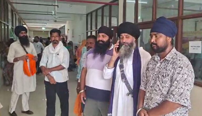 ਤਰਨ ਤਾਰਨ ’ਚ ਅਕਾਲੀ ਆਗੂ ‘ਤੇ ਗੋਲੀਬਾਰੀ/ ਧਾਰਮਿਕ ਸਮਾਗਮ ’ਚ ਬਾਹਰ ਜਾਣ ਬਾਦ ਹਮਲਾ/ ਚਾਰ ਸਮਰਥਨ ਜ਼ਖਮੀ, ਪੁਲਿਸ ਕਰ ਰਹੀ ਜਾਂਚ