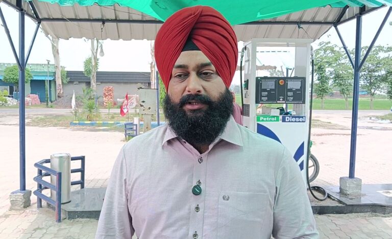 ਪੈਟਰੋਲ ’ਚ ਇਥਨੋਲ ਖਿਲਾਫ ਨਿਤਰੇ ਕਿਸਾਨ/ ਵਾਹਨਾਂ ਦੇ ਨੁਕਸਾਨ ਨੂੰ ਲੈ ਕੇ ਘੇਰੀ ਕੇਂਦਰ ਸਰਕਾਰ/ ਕੇਂਦਰ ਤੋਂ ਆਪਣੀ ਸਥਿਤੀ ਸਪੱਸ਼ਟ ਕਰਨ ਦੀ ਮੰਗ