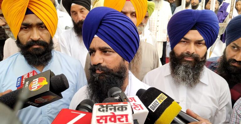 ਗੁਰਬਾਣੀ ਪ੍ਰਸਾਰਨ ਨੂੰ ਲੈ ਕੇ ਜਥੇਦਾਰ ਦਾ ਵੱਡਾ ਬਿਆਨ/ ਪ੍ਰਸਾਰਨ ਦਾ ਅਧਿਕਾਰ ਐਸਜੀਪੀਸੀ ਕੋਲ ਹੋਣ ਦਾ ਦਾਅਵਾ/ ਕਿਹਾ, ਮਨਮਰਜ਼ੀ ਨਾਲ ਨਹੀਂ ਕੀਤਾ ਜਾ ਸਕਦਾ ਪ੍ਰਸਾਰਨ