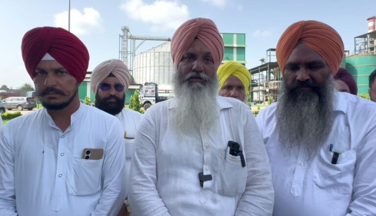ਧੂਰੀ ਦੇ ਪਿੰਡ ਜਹਾਂਗੀਰ ਸਥਿਤ ਐਥਨਾਲ ਫੈਕਟਰੀ ਦਾ ਮਾਮਲਾ/ ਪਿੰਡ ਵਾਸੀਆਂ ਨੇ ਫੈਕਟਰੀ ਖਿਲਾਫ ਕੀਤੀ ਸ਼ਿਕਾਇਤ/ ਪ੍ਰਸ਼ਾਸਨ ਨੇ ਭਰੇ ਹਵਾਂ, ਪਾਣੀ ਤੇ ਮਿੱਟੀ ਦੇ ਸੈਂਪਲ