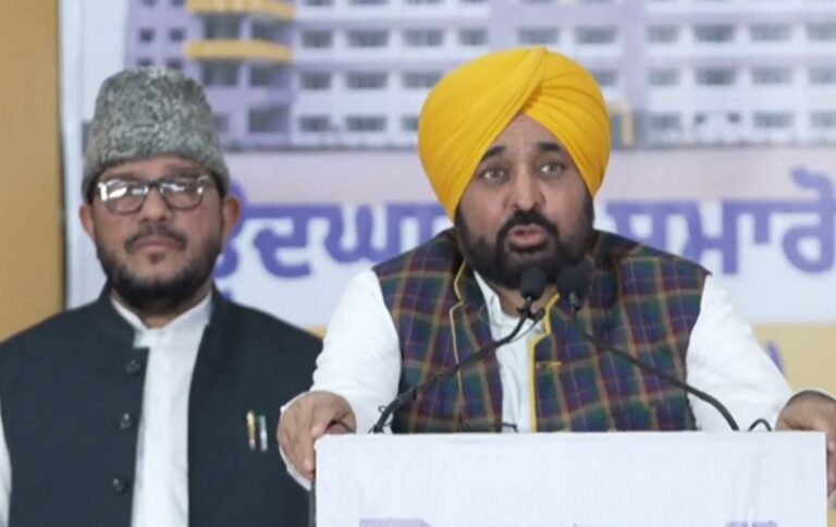 ਮਾਲੇਰਕੋਟਲਾ ਵਾਸੀਆਂ ਨੂੰ ਮੁੱਖ ਮੰਤਰੀ ਮਾਨ ਦਾ ਤੋਹਫਾ/ 5 ਮੰਜ਼ਿਲਾਂ ਲੜਕੀਆਂ ਦੇ ਸਰਕਾਰੀ ਸਕੂਲ ਦਾ ਉਦਘਾਟਨ/ ਸਰਕਾਰ ਦੇ ਸਿੱਖਿਆ ਖੇਤਰ ਦੇ ਕੰਮਾਂ ਦਾ ਕੀਤਾ ਗੁਣਗਾਣ