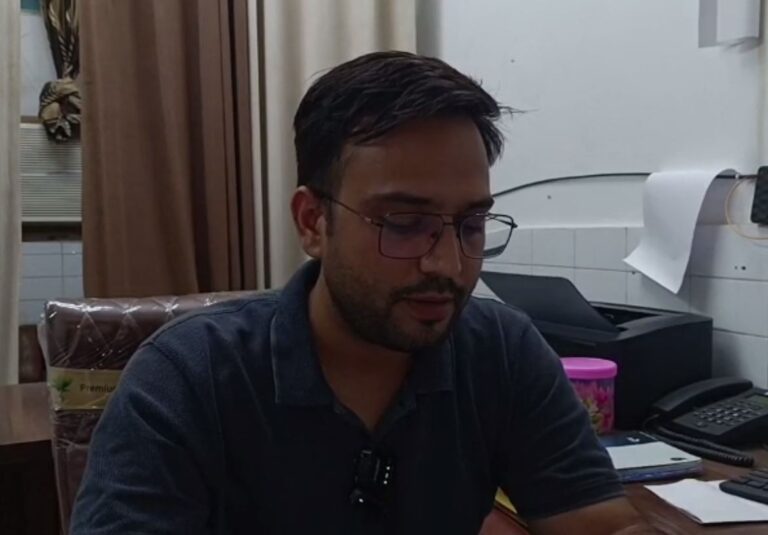 ਬਟਾਲਾ ਦੇ ਥਾਣਾ ਲਾਲ ਸਿੰਘ ਦਾ ਲੋਕਾਂ ਵੱਲੋਂ ਘਿਰਾਓ/ ਨੌਜਵਾਨ ਦੇ ਕਤਲ ਮਾਮਲੇ ’ਚ ਮੰਗਿਆ ਇਨਸਾਫ/ ਇਕ ਹਫਤਾ ਪਹਿਲਾਂ ਅਗਵਾ ਕਰ ਕੇ ਕੀਤਾ ਸੀ ਕਤਲ