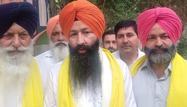 ਸਰਹਿੰਦ ਵਿਖੇ ਭਾਜਪਾ ਕਿਸਾਨ ਮੋਰਚਾ ਦੀ ਮੀਟਿੰਗ/ ਅਜੈਬ ਸਿੰਘ ਜਖਵਾਲੀ ਬਣੇ ਮੁੜ ਜ਼ਿਲ੍ਹਾ ਪ੍ਰਧਾਨ/ ਆਉਂਦੀਆਂ ਚੋਣਾਂ ਨੂੰ ਲੈ ਕੇ ਕੀਤੀ ਵਿਚਾਰ-ਚਰਚਾ